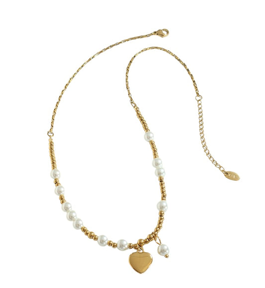 18K Heart shaped necklace